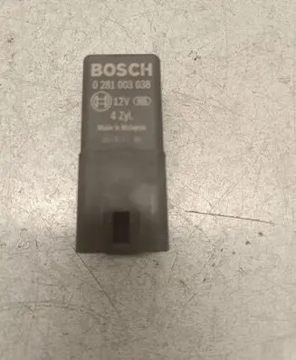 Glow plug pre-heat relay