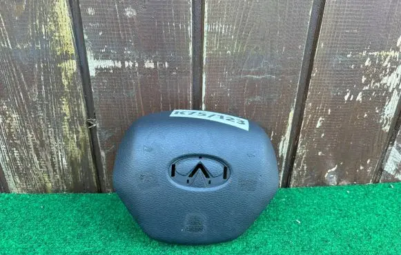 Infiniti Q30 Airbag cover 3091368