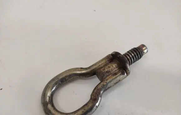 Ford Mondeo Mk III Towing hook eye 