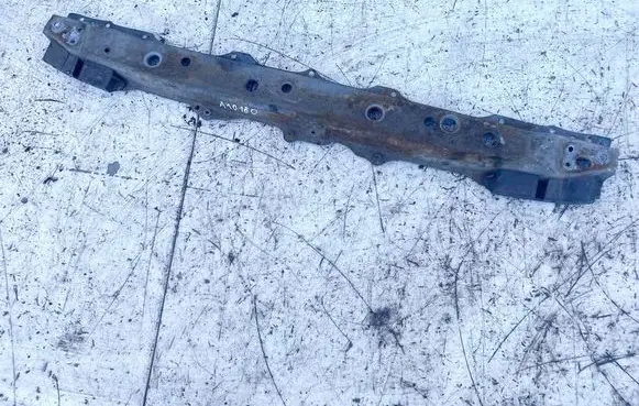 Toyota Yaris Radiator mount bracket 
