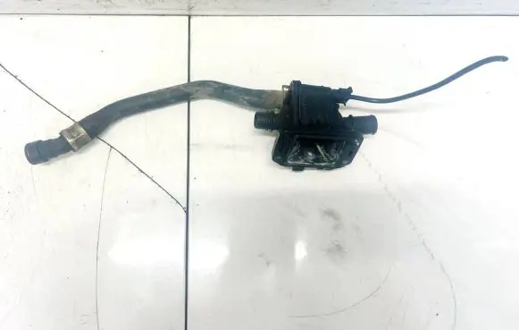 Citroen C3 Engine coolant pipe/hose 654393880