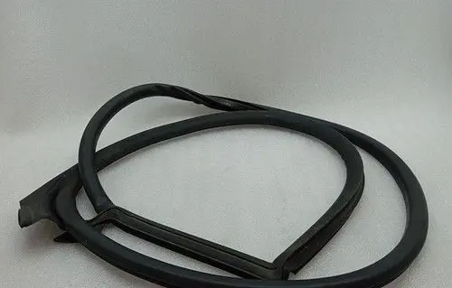 Audi R8 4S Front door rubber seal 4S8831707