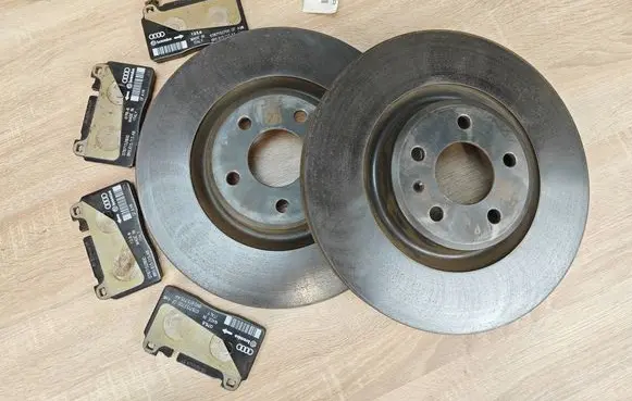 Audi A7 S7 4G Front brake disc TARCZ(N.52-2)