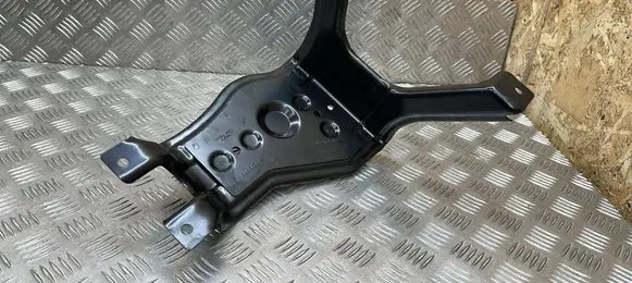 Audi A6 S6 C7 4G Spare wheel mounting bracket 4G0802715