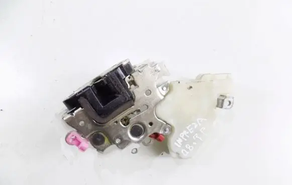 Subaru Impreza II Front door lock 61100fe000