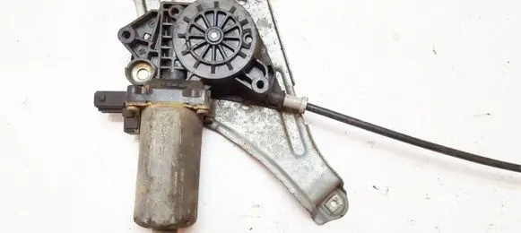 Renault Espace III Rear door window regulator motor 0130821631 190484-000