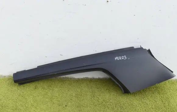 Volkswagen Golf VIII Other sill/pillar trim element 