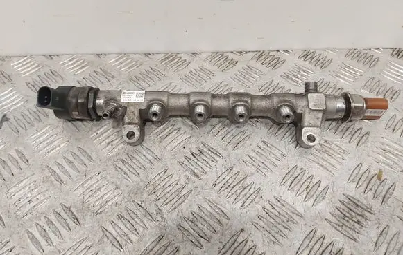 Volkswagen PASSAT B7 Fuel main line pipe 03L089N 180413 014460