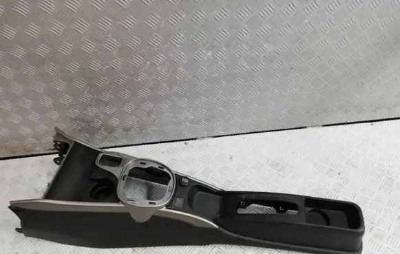 Alfa Romeo Mito Center console