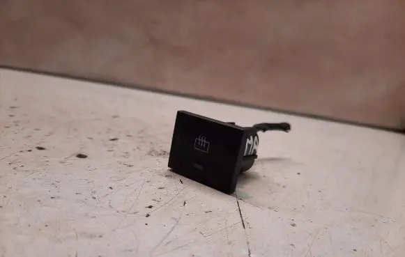 Ford Focus C-MAX Windscreen/window heater switch 3M5T18C621AD