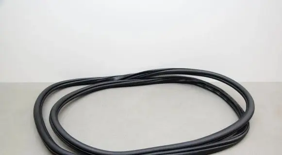 Rubber seal rear door