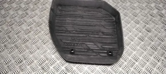 Volvo V70 Front floor mat 9124266
