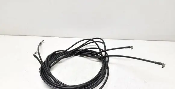 Volvo C70 Convertible roof line/pipe/hose 