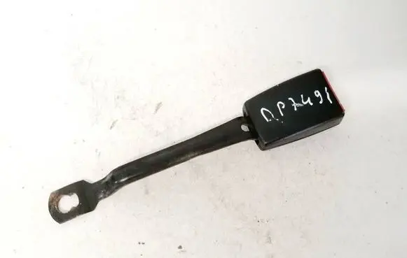 Front seatbelt buckle