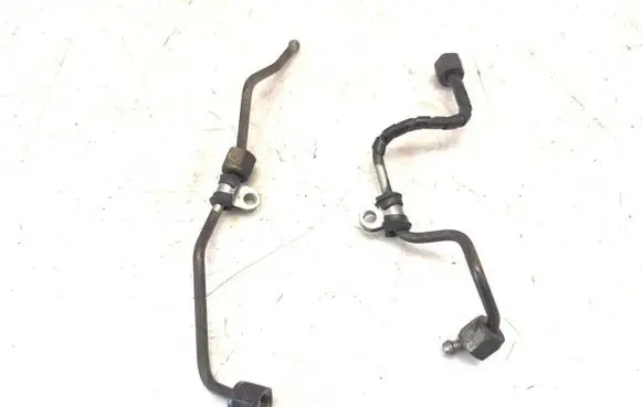 Fuel injector supply line/pipe