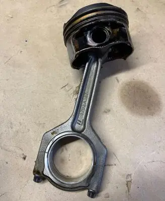 BMW 5 F10 F11 Piston with connecting rod 1702A387