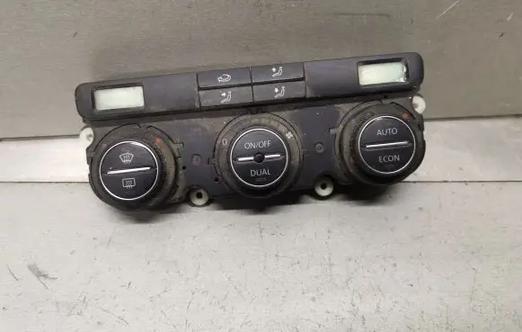 Volkswagen Touran I Climate control unit