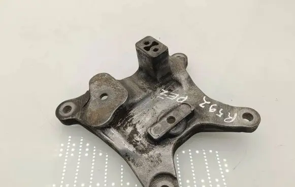 Volkswagen Touareg III Gearbox mounting bracket 4M0399115P