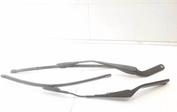 Mini Cooper Countryman R60 Front wiper blade arm 6161980644102 9806441 9806440