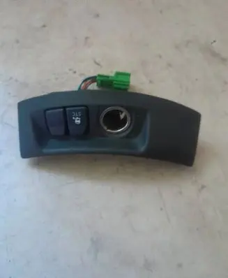 Volvo V50 ESP (stability program) switch 8685380 04W24T 19206