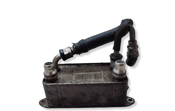 Mercedes-Benz E W212 Engine oil radiator A2045002200