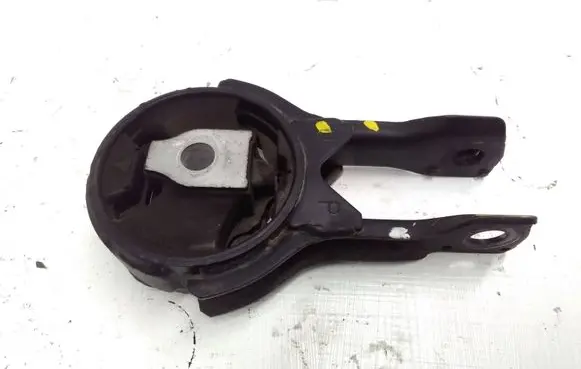 Mazda CX-3 Engine mount bracket DA6V39040