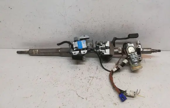 Subaru Impreza II Steering wheel axle 88205FE000
