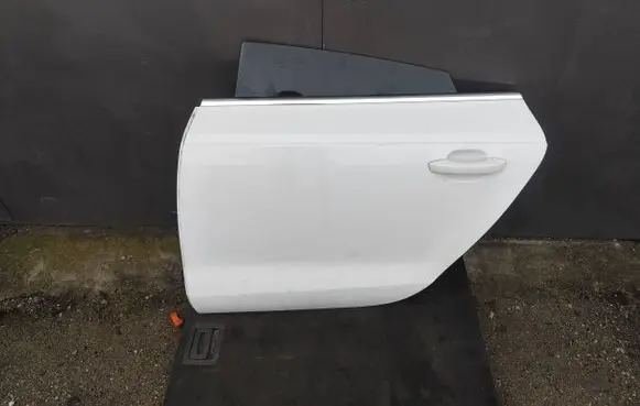 Audi A7 S7 4G Rear door