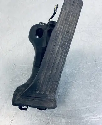 Volkswagen PASSAT B7 Accelerator throttle pedal 1K1721503AB 1K1721503