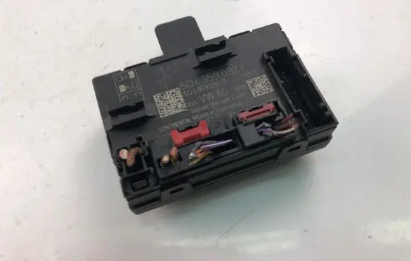 Volkswagen Golf VII Other control units/modules 5Q4959592E