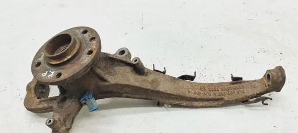 Volkswagen Touareg I Front wheel hub 7L6407257A