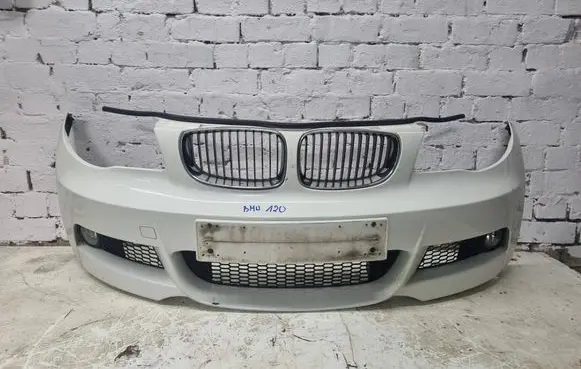 BMW 1 E82 E88 Front bumper 41885111 0000562084 905363151