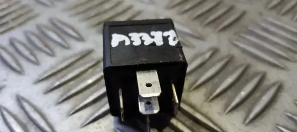 Volvo V70 Other relay 9441160 v23134a52x345