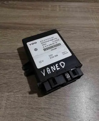 Mercedes-Benz Vaneo W414 Door central lock control unit/module A4144460016 410215012001