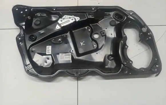 Volkswagen PASSAT B6 Front door electric window regulator 3C1837755G