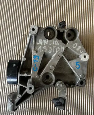 Lancia Delta A/C compressor mount bracket 55210528