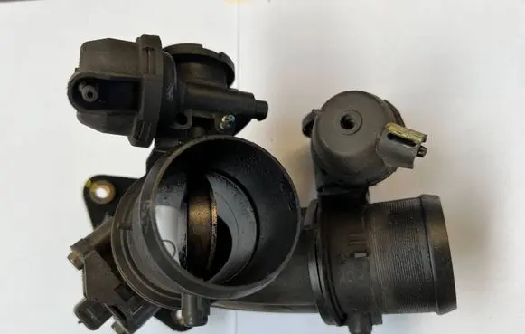 Peugeot 407 Throttle valve 9662306480 0086352
