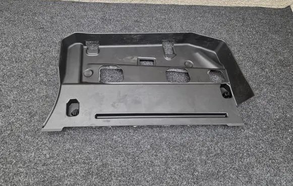 BMW 4 G22 G23 G24 G26 Dashboard lower bottom trim panel 6807295