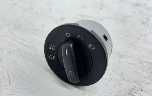 Skoda Octavia Mk2 (1Z) Light switch 1Z0941431K