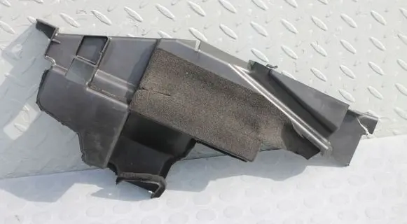Nissan X-Trail T31 Intercooler air channel guide 97205A75030