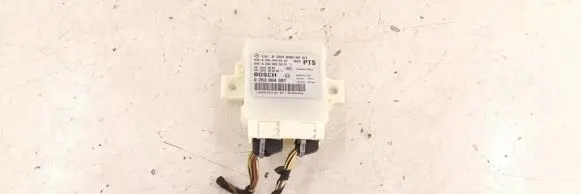 Mercedes-Benz C W204 Parking PDC control unit/module 2049009201 A2049009201