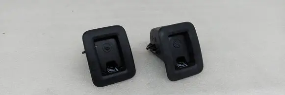 Audi Q2 - ISOFIX cover 81A887233A 7010666061