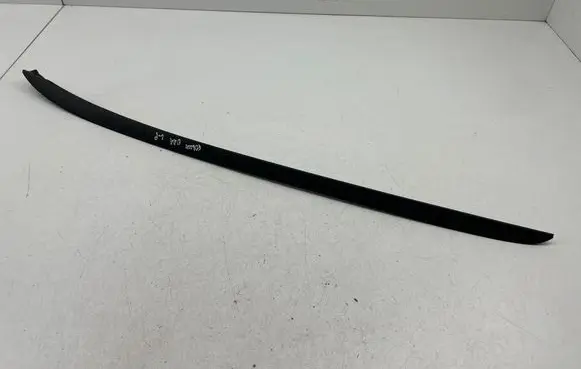 Ford Focus Windshield trim BM51A03195