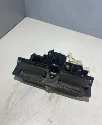 Audi A6 Allroad C5 Tailgate/trunk/boot exterior handle 4B0827565H 8D9827565C