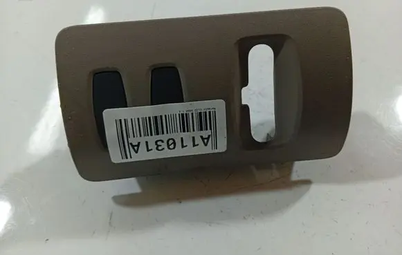 Renault Clio III Other interior part 8200407753