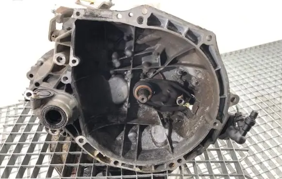 Manual 5 speed gearbox