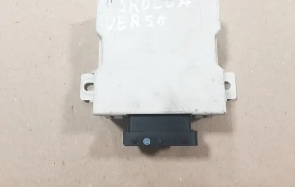 Toyota Corolla Verso E121 Window wiper relay 150696