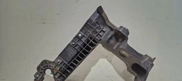 Volvo V70 Battery bracket 31298096