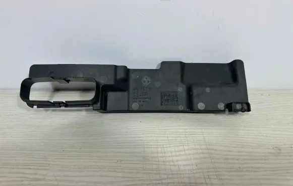 Opel Grandland X Intercooler air channel guide 9821950080