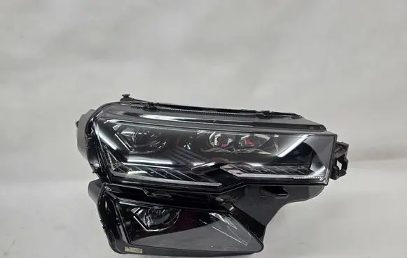 Skoda Karoq Headlight/headlamp 57B941036